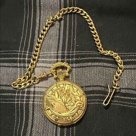 Accessories - VTG Tokyo Disneysea Celebration 2002 Gold Pocket Watch with Chain